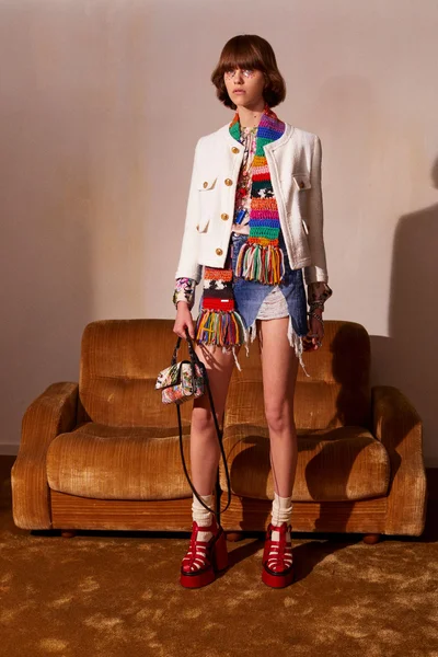 Look 49